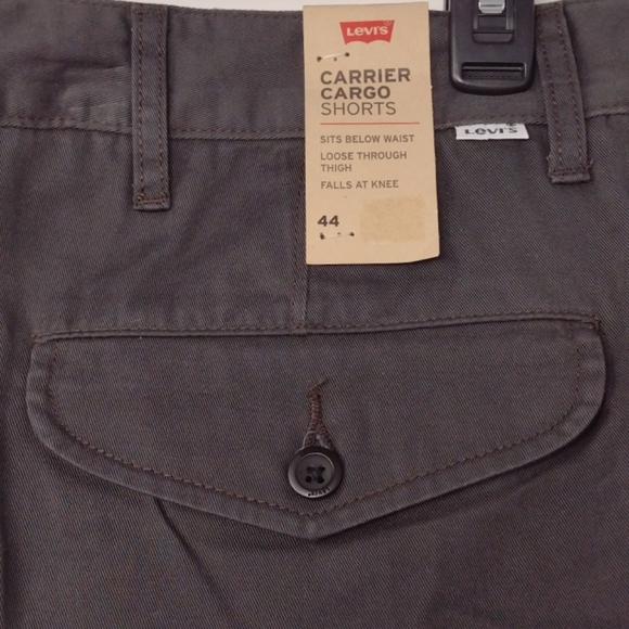 Levi's Men's Flat Front Carrier Cargo Shorts - Picture 7 of 12